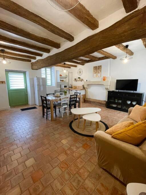 Maisons De Campagne. Gite Vert. Brigne Exterior photo